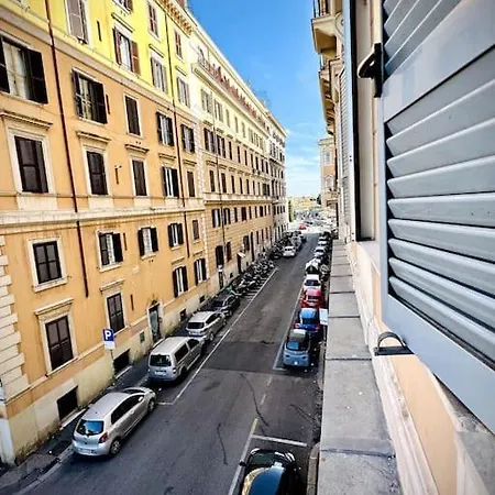 Apartment San Giovanni Pretty Metro A Rome